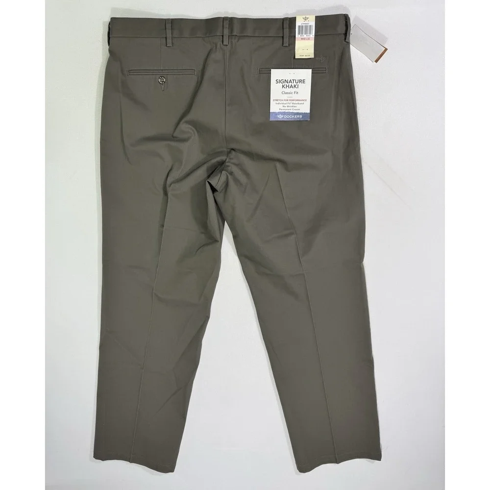Dockers Signature Khaki Men's 40x32 (40x31) NWT Classic Fit Grey Stretch Casual